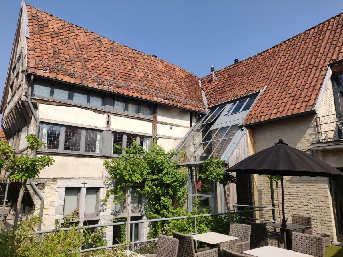 Aparthotel De Beek Anno 1410 Sint-Truiden Exterior foto